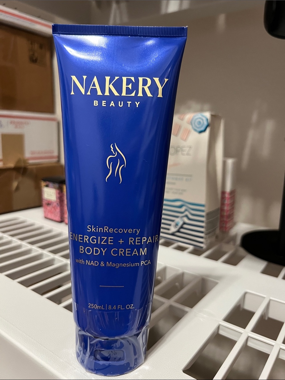 Nakery Beauty SkinRecovery Energize + Repair Body Cream - Blue
